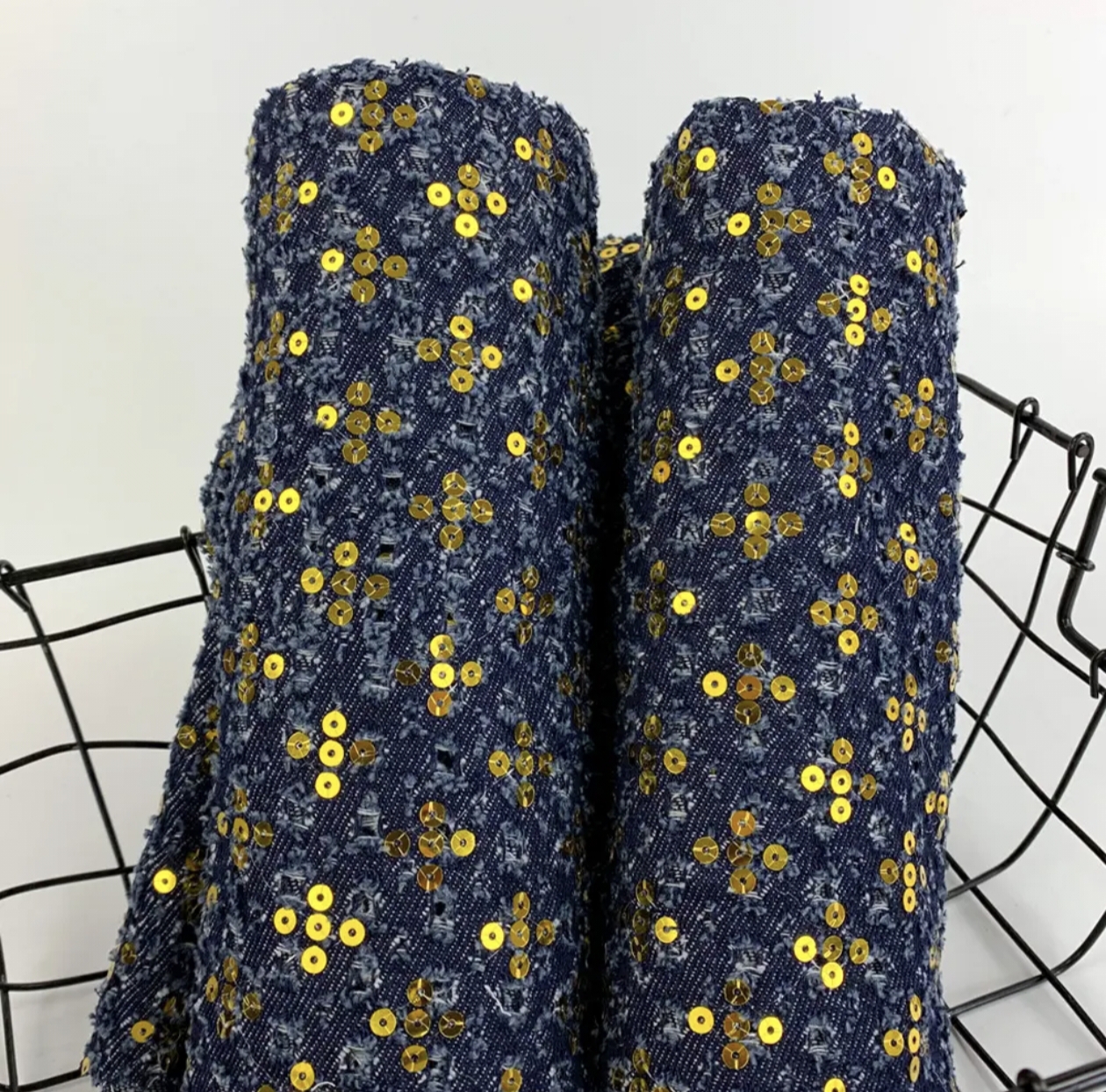 Gold Sequin Embroidery Craft Single-Layer Denim Jean Fabric fro Streetwear Denim Jacket